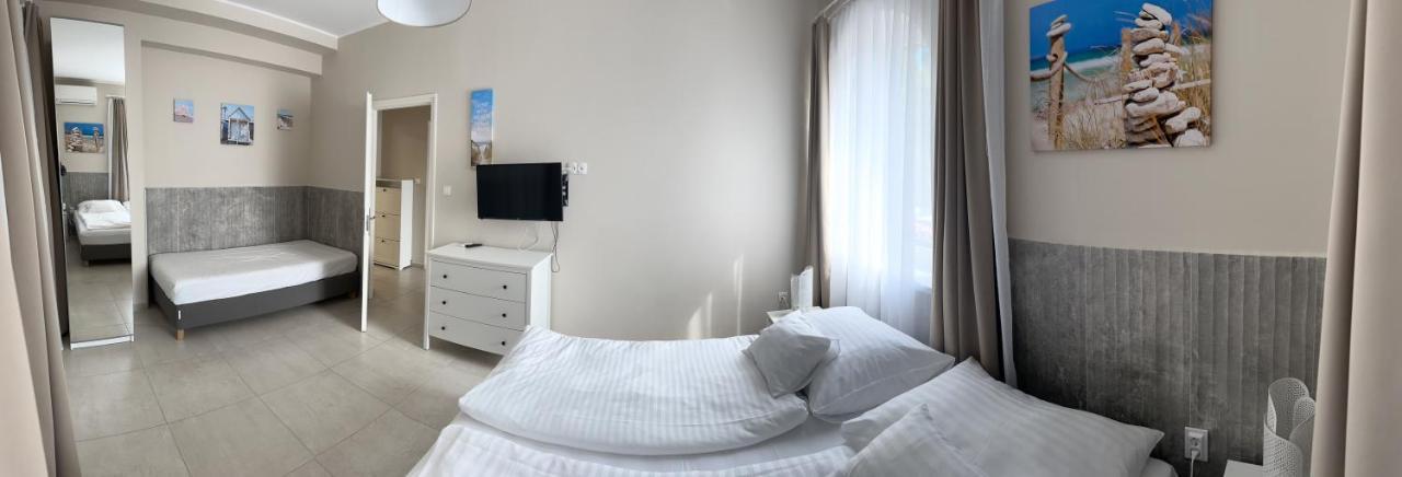 Topart Apartman I 鲍洛通费尼韦什 外观 照片
