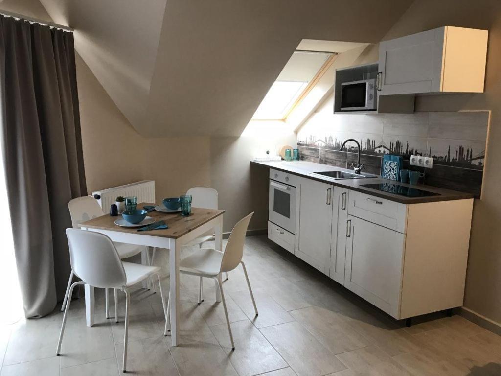 Topart Apartman I 鲍洛通费尼韦什 外观 照片