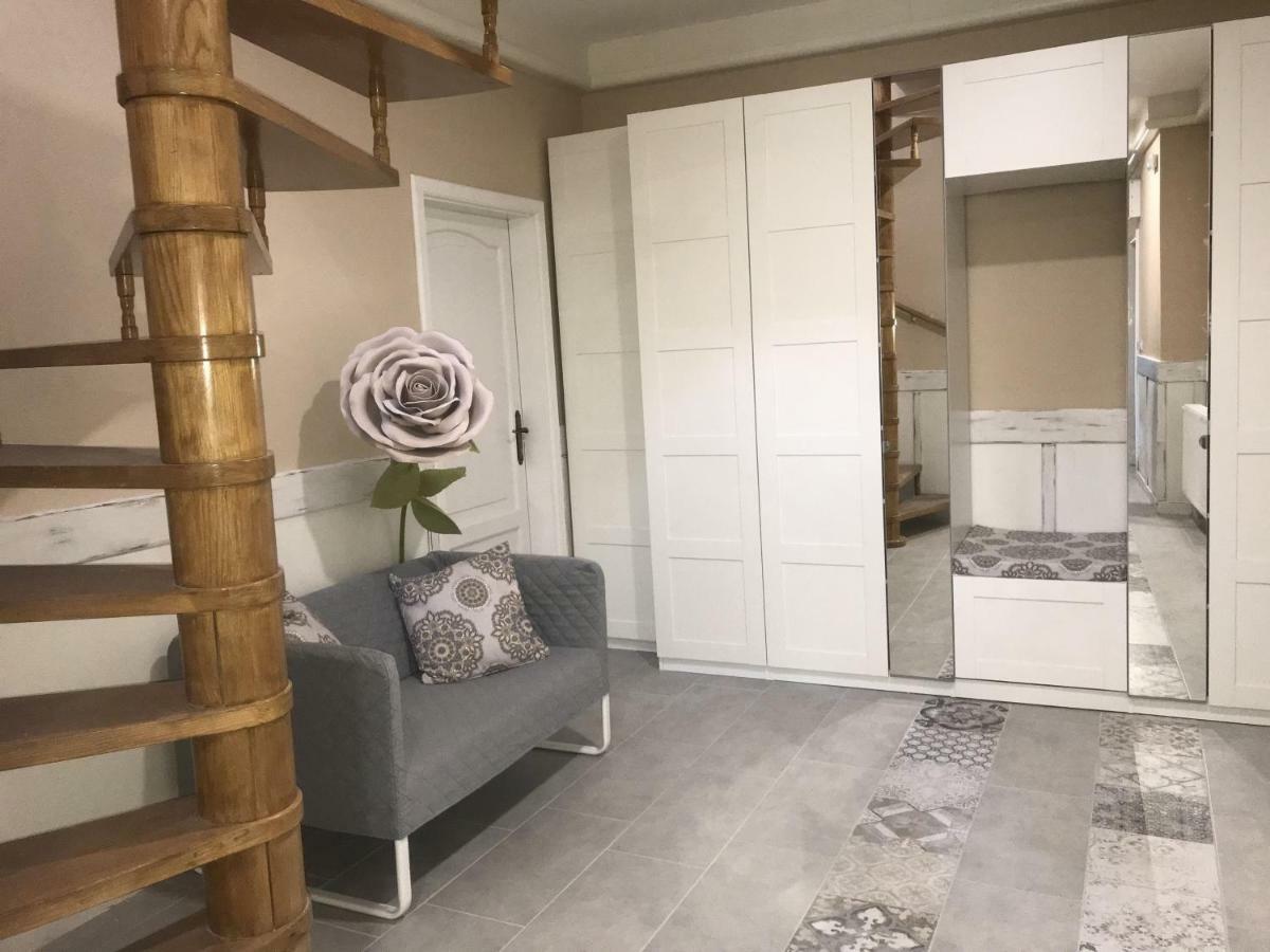 Topart Apartman I 鲍洛通费尼韦什 外观 照片