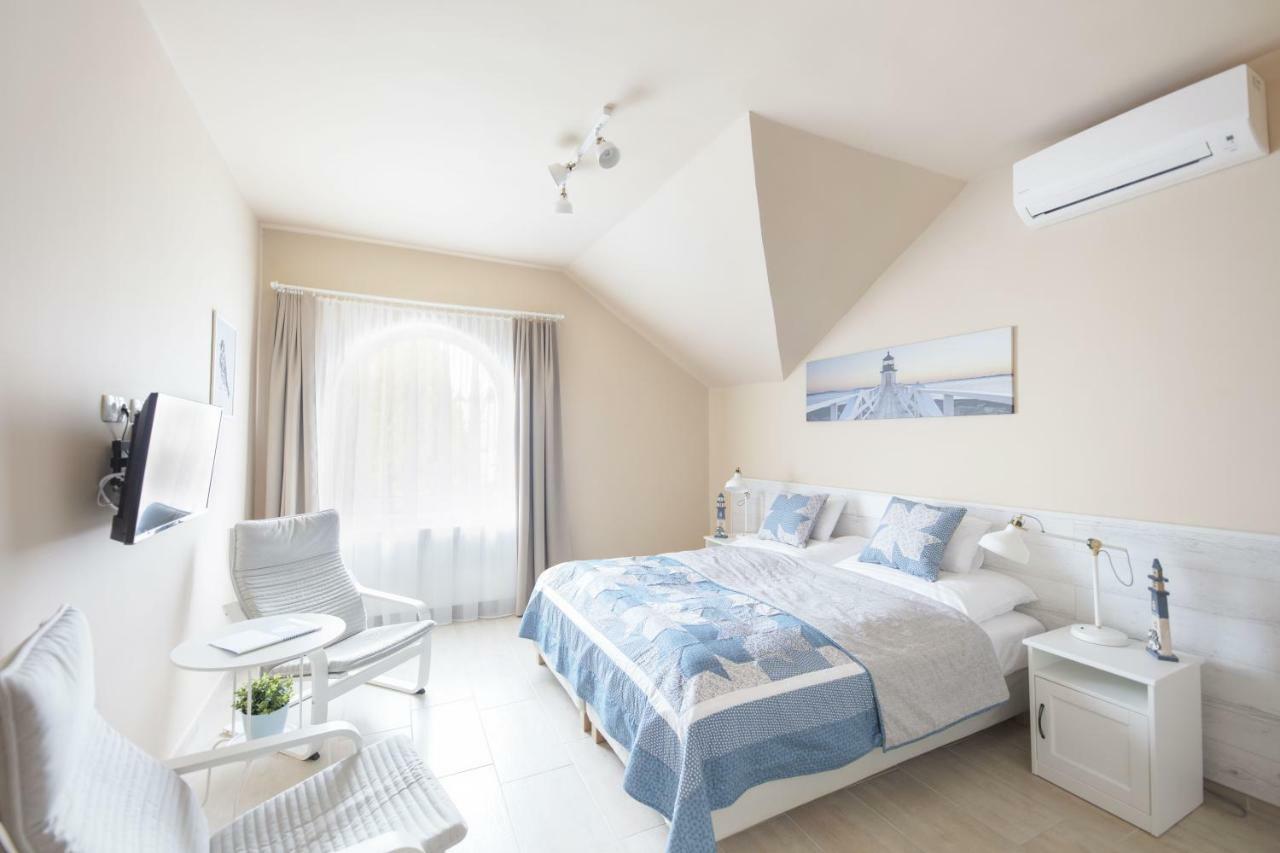 Topart Apartman I 鲍洛通费尼韦什 外观 照片